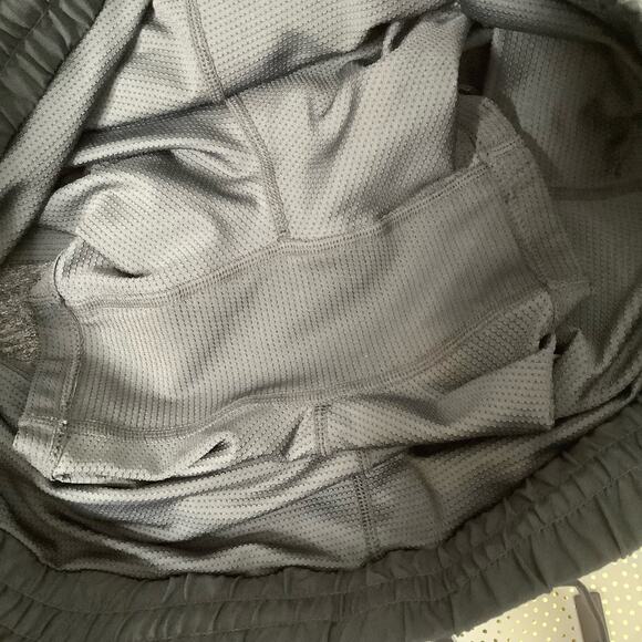 Athleta Excursion Gray Hybrid Athletic Skirt Skort Medium - Picture 10 of 11